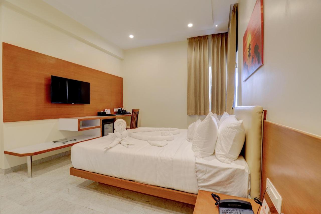 Myspace Tattwa Grand Yelahanka Bagian luar foto