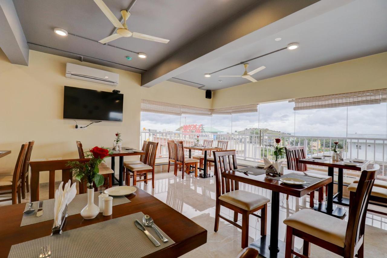 Myspace Tattwa Grand Yelahanka Bagian luar foto